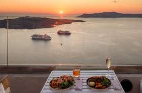 V Lounge Café & Cocktail Bar: A Captivating Experience in Santorini