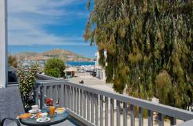 Liprando Hotel: A Central and Inviting Stay in Naoussa, Paros