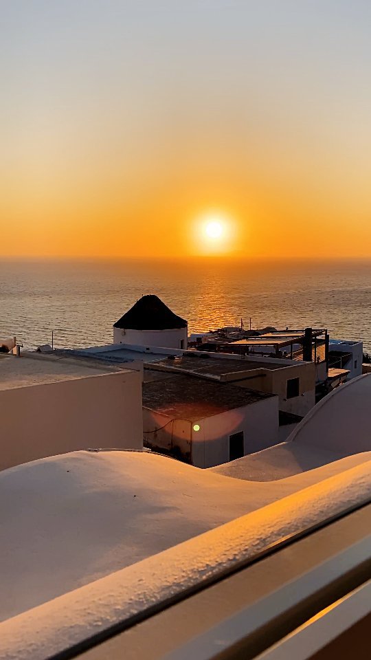 SPARKLING SUNSET