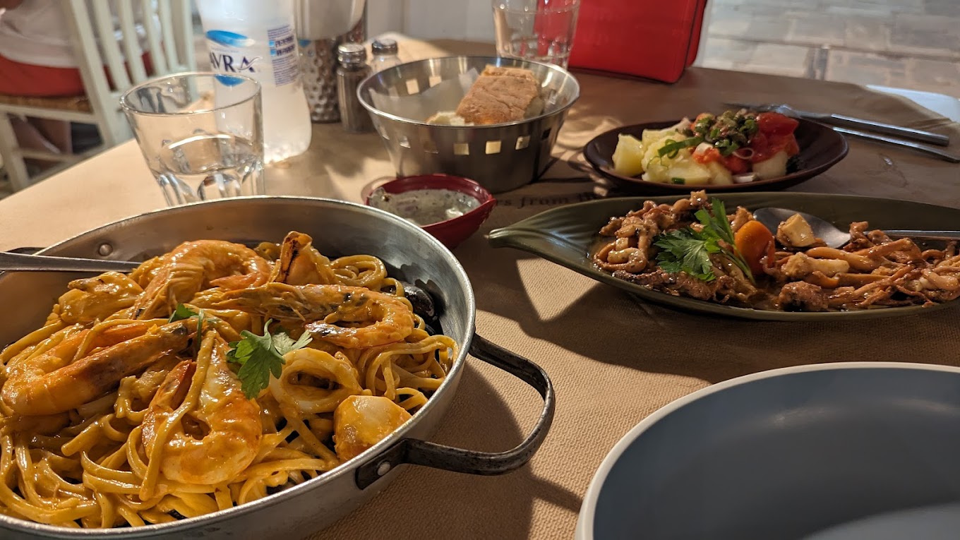 MEZE MEZE