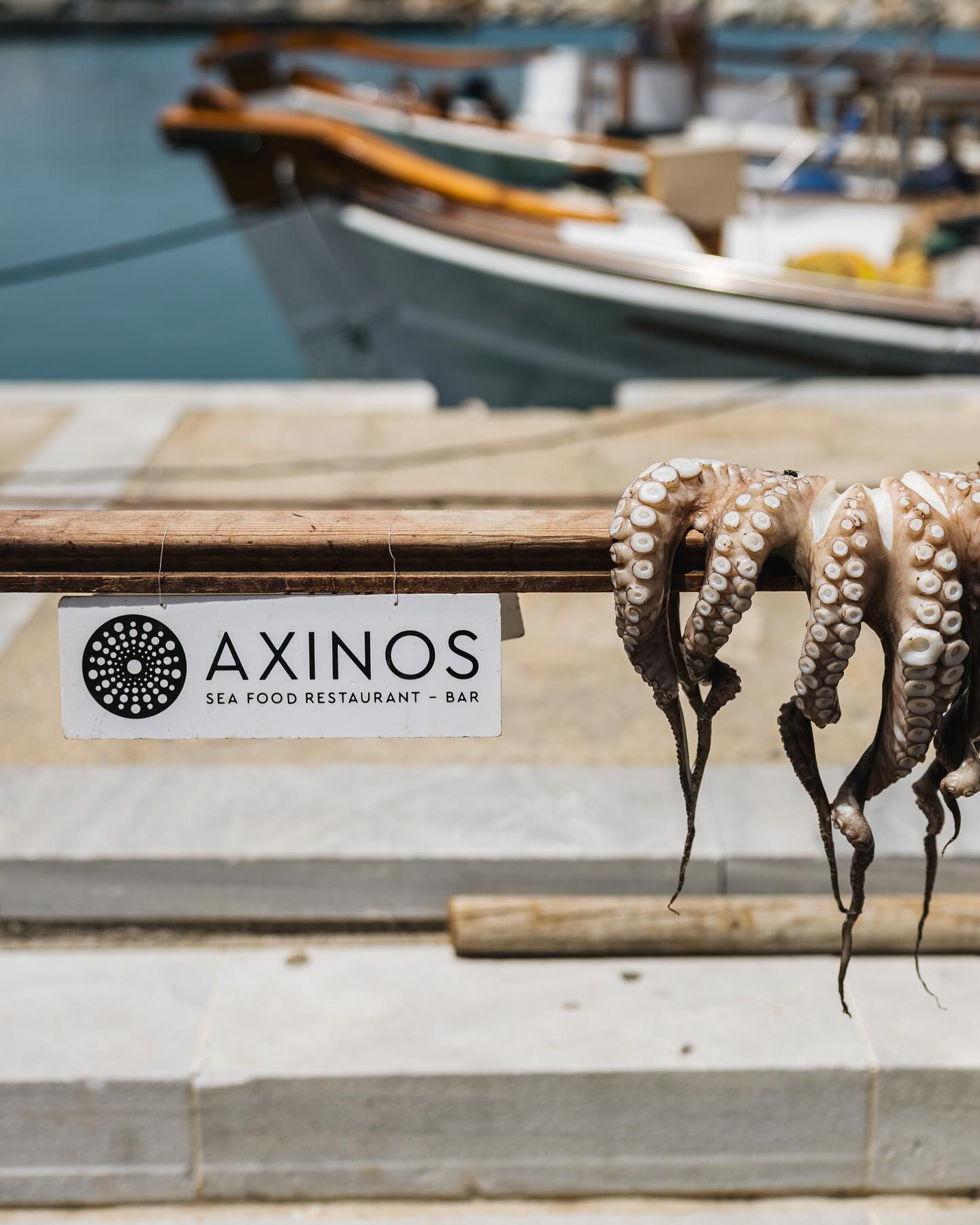 Axinos