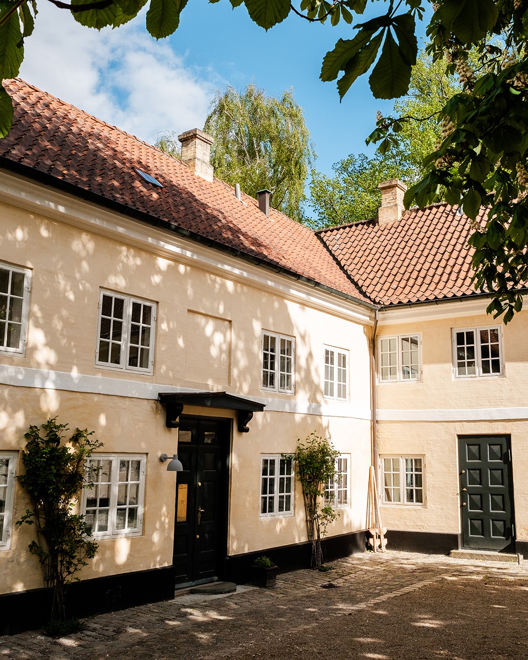 BAKKEHUSET