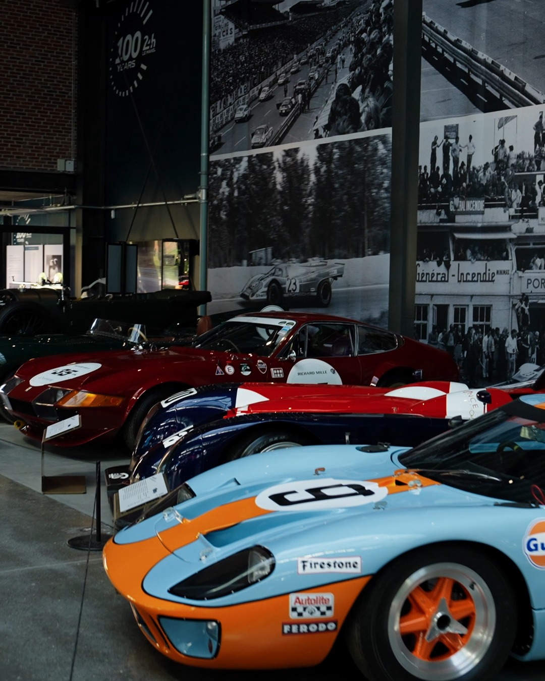 CLASSIC CAR HOUSE
