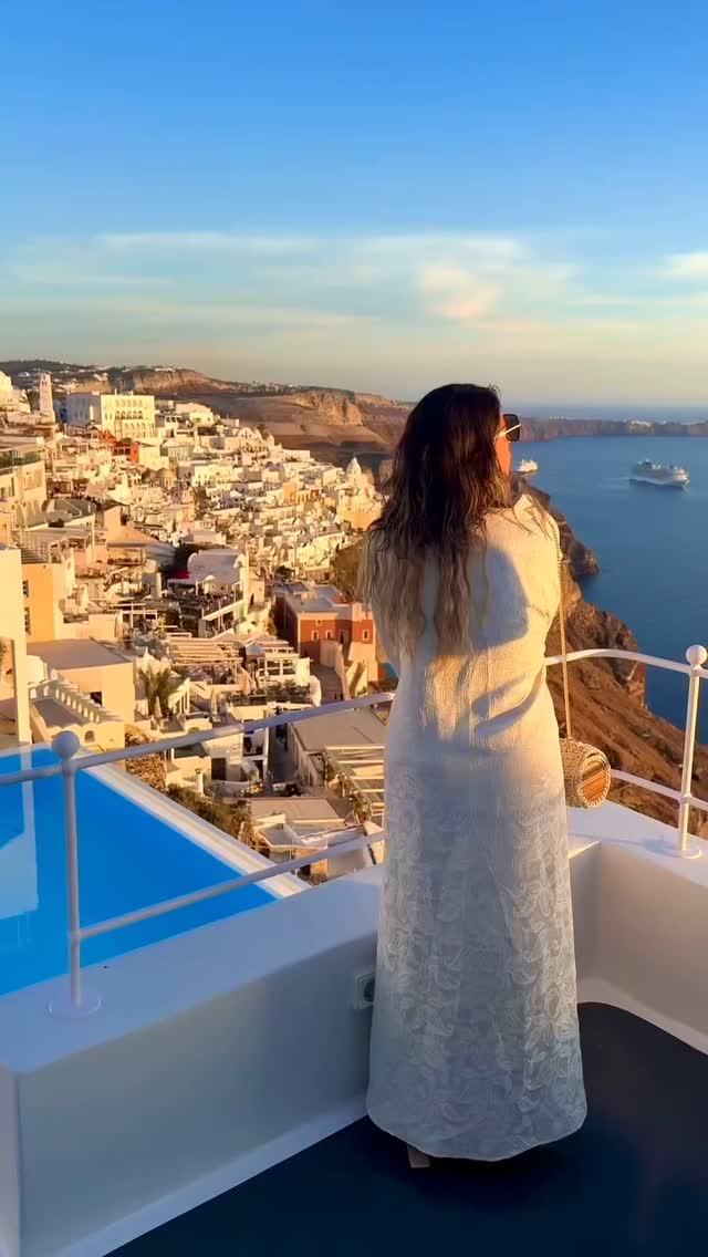 COSMOPOLITAN SUITES