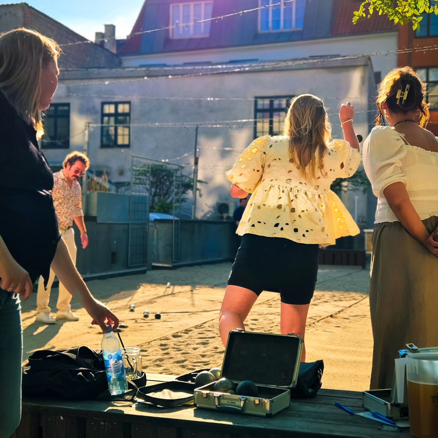 GENERATOR - PETANQUE & SHUFFLEBOARD BAR