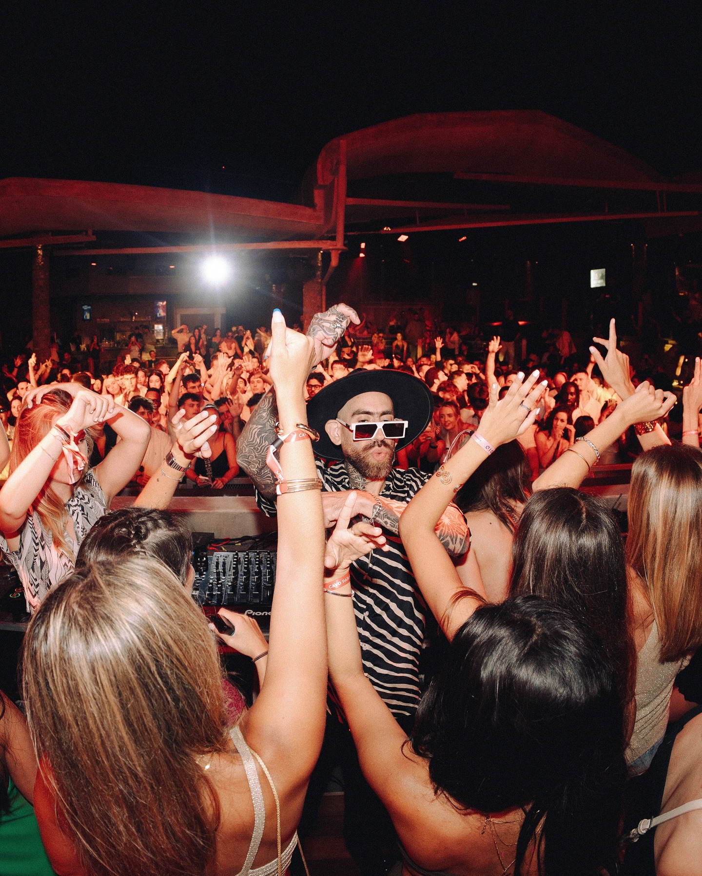 CAVO PARADISO