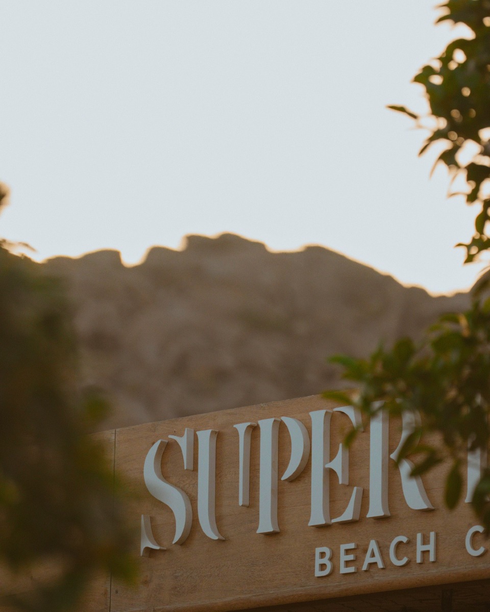 SUPER PARADISE