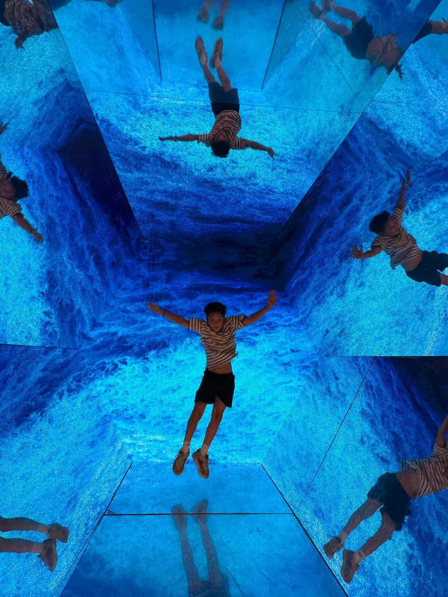 MUSEUM OF ILLUSIONS