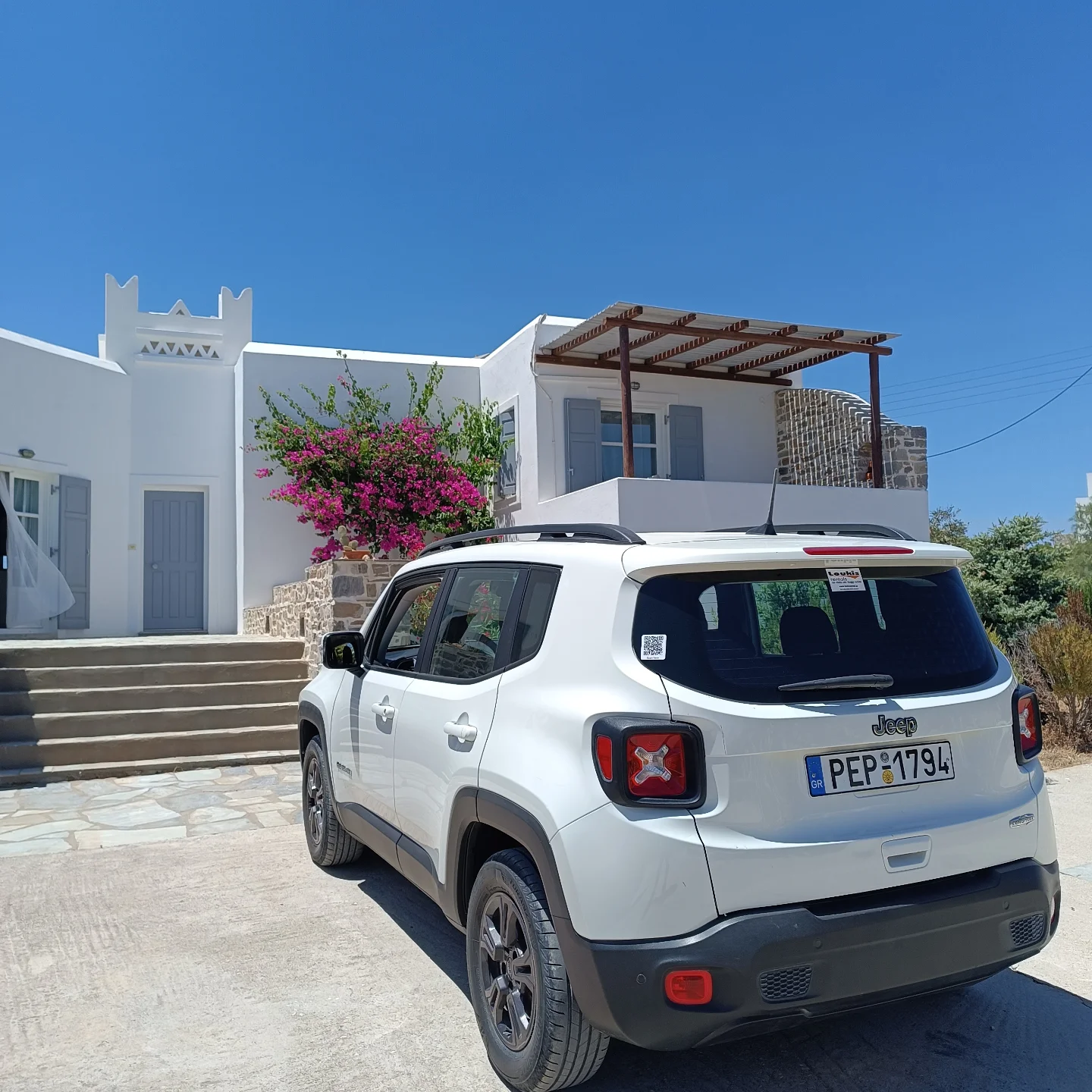 Loukis Rentals Port