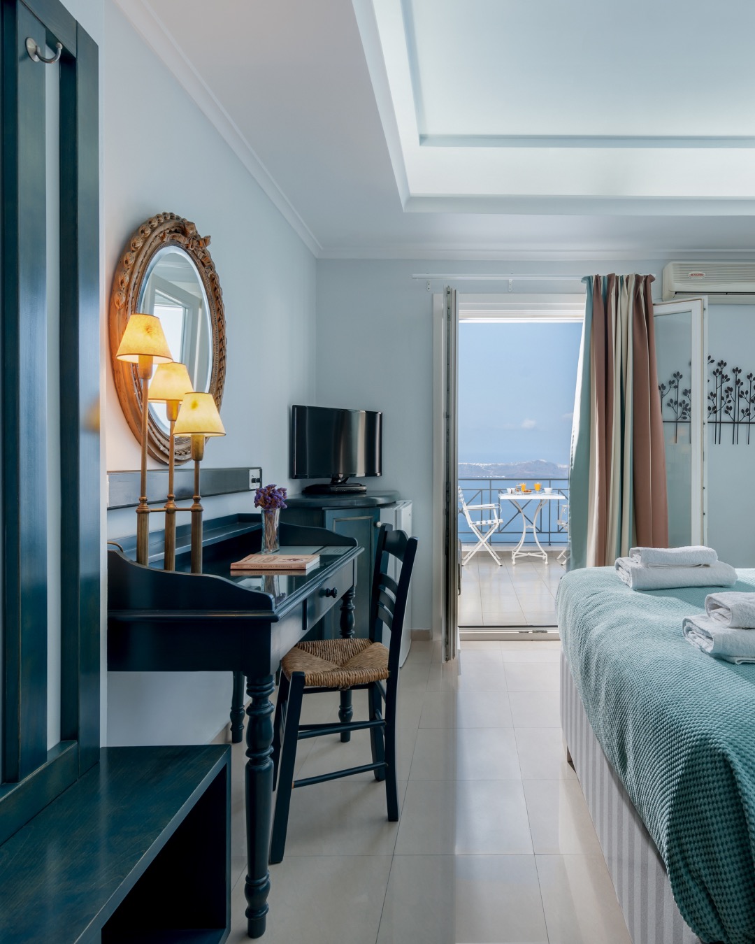 VILLA RENOS