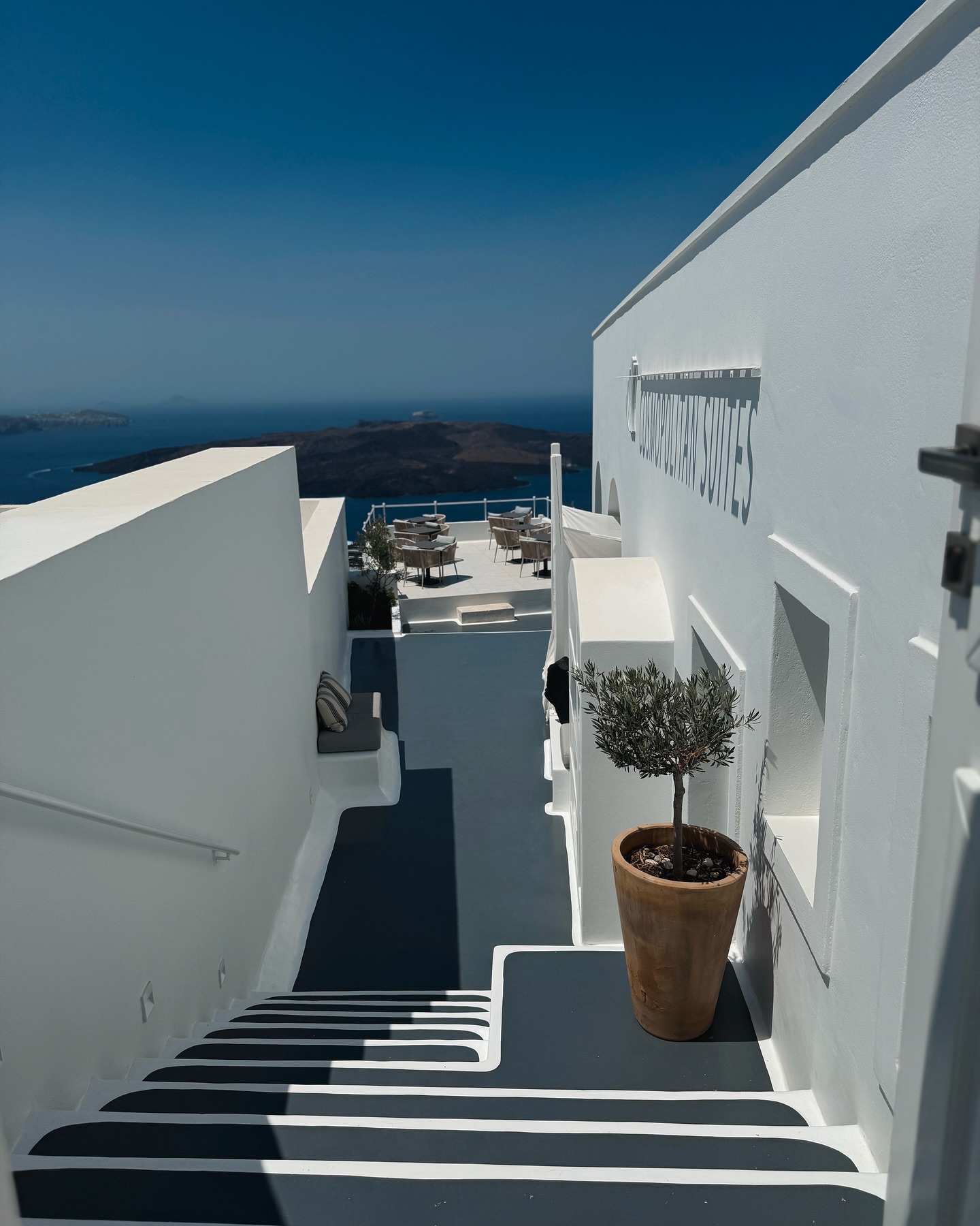 SANTORINIA