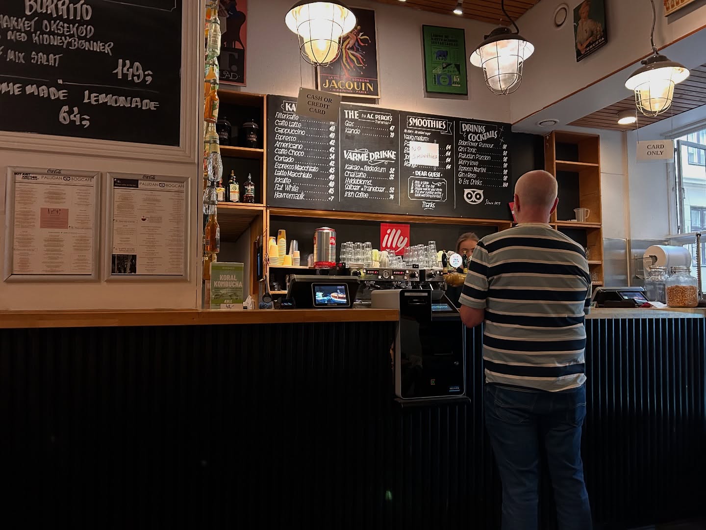 PALUDAN BOOK CAFE
