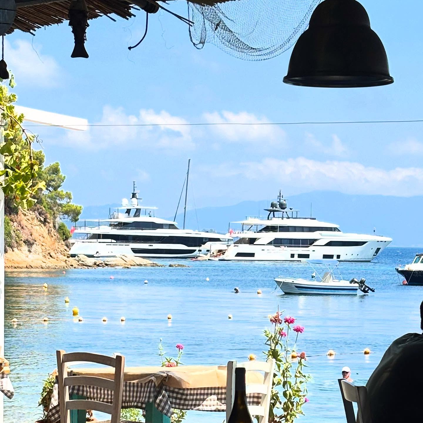 TAVERNA SKLITHRI