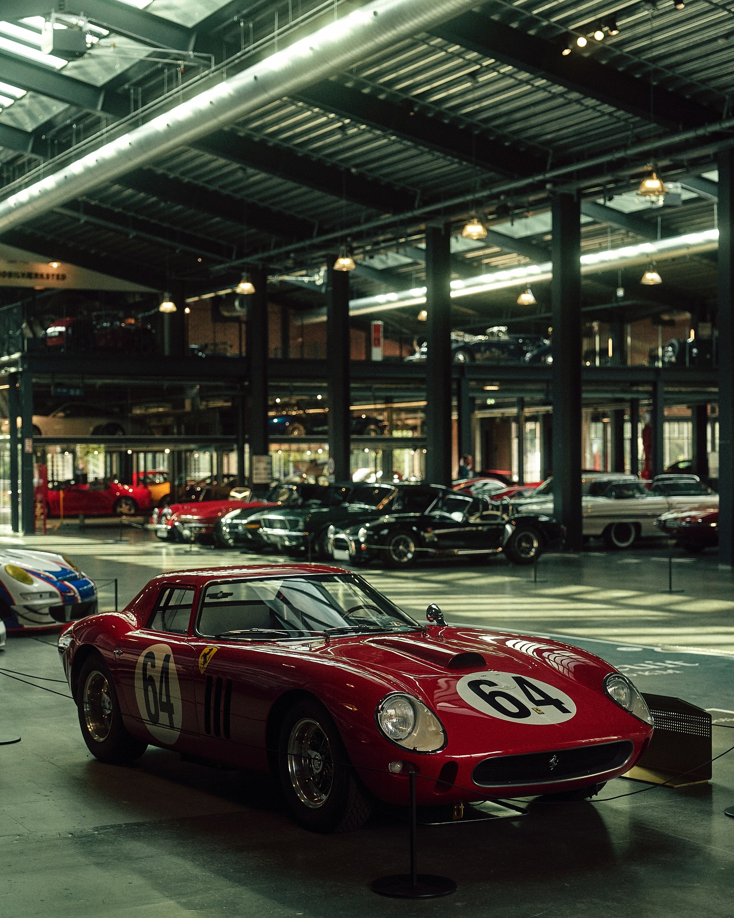 CLASSIC CAR HOUSE
