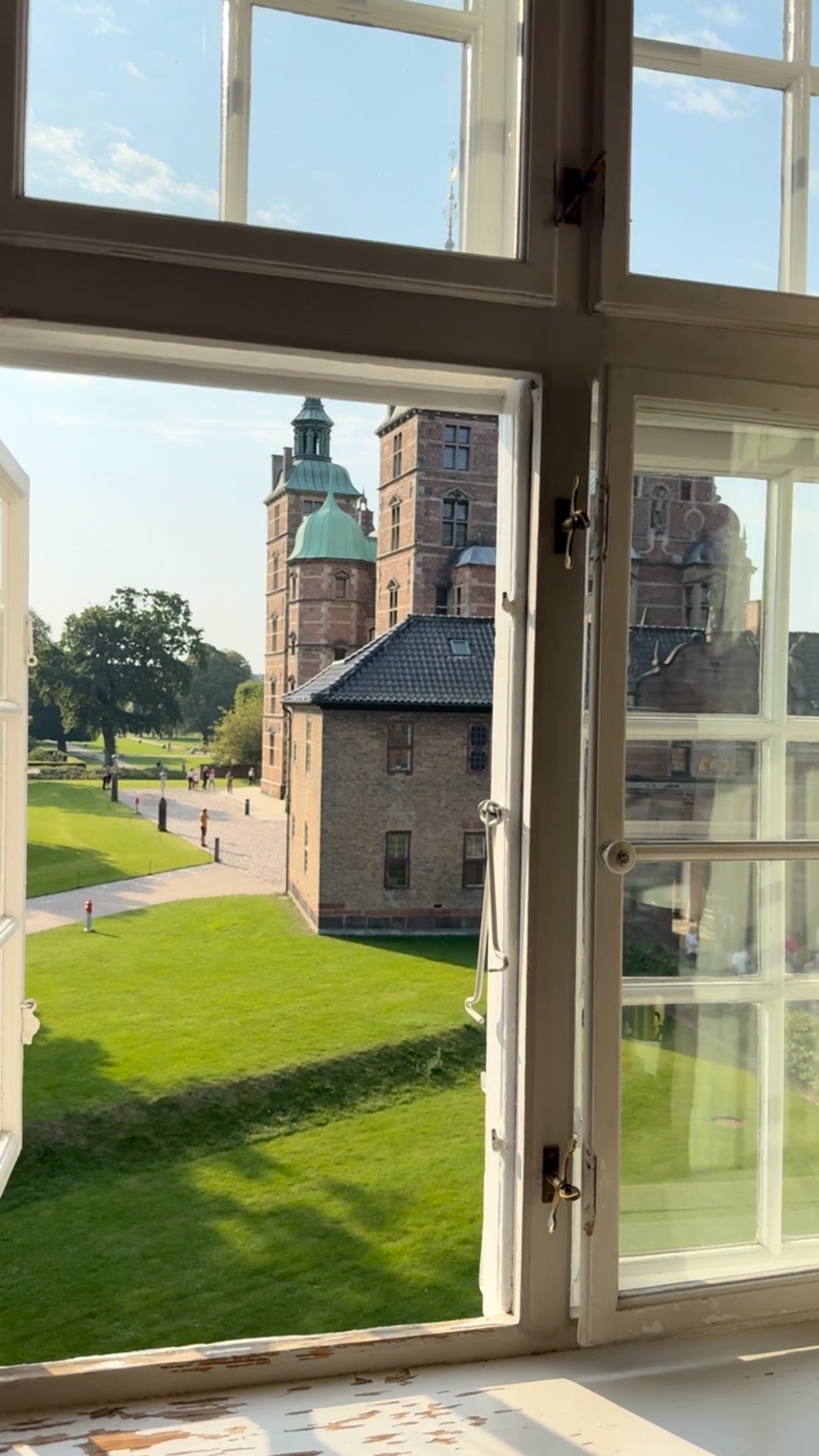 ROSENBORG SLOT