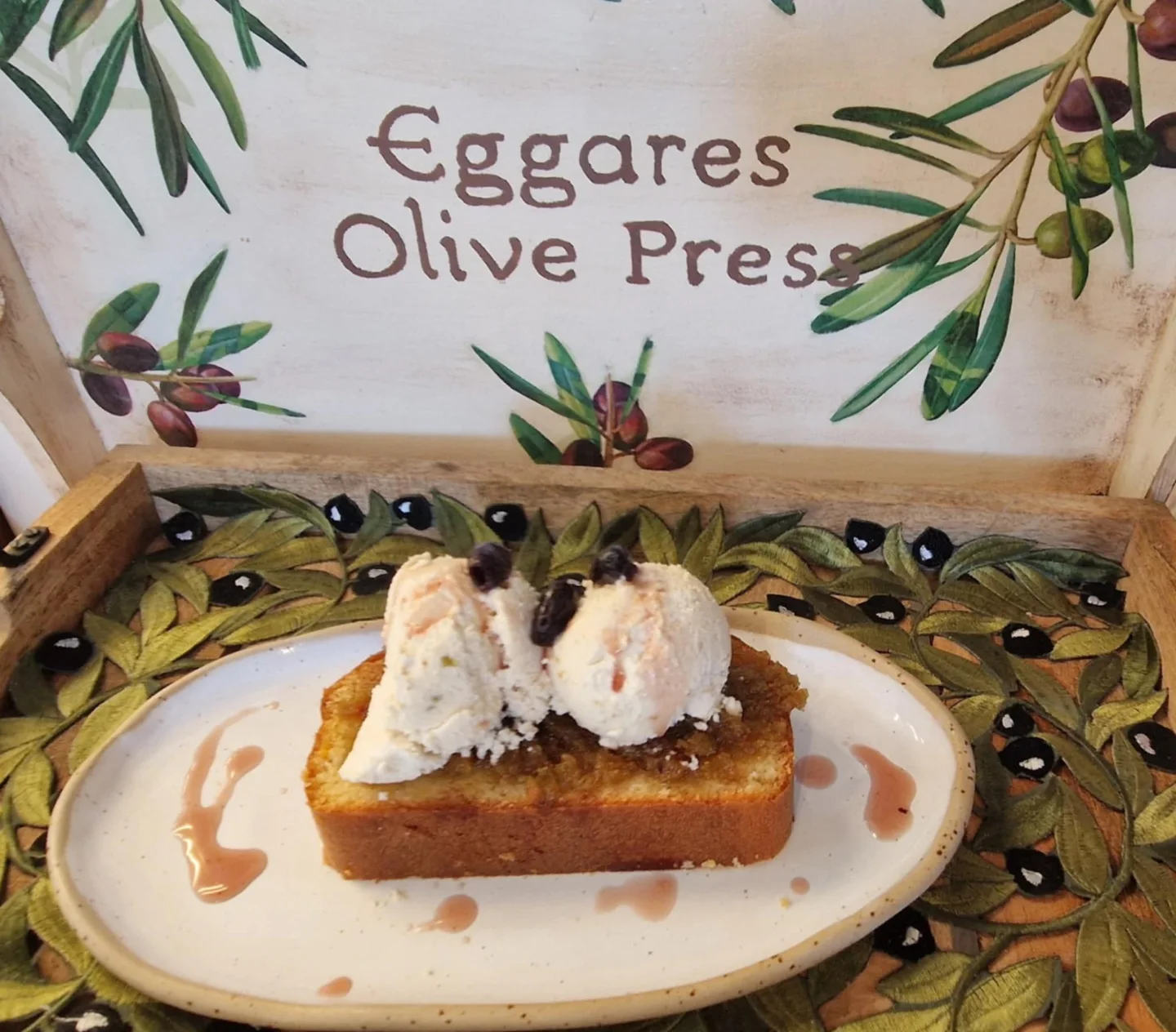 EGGARES OLIVE PRESS