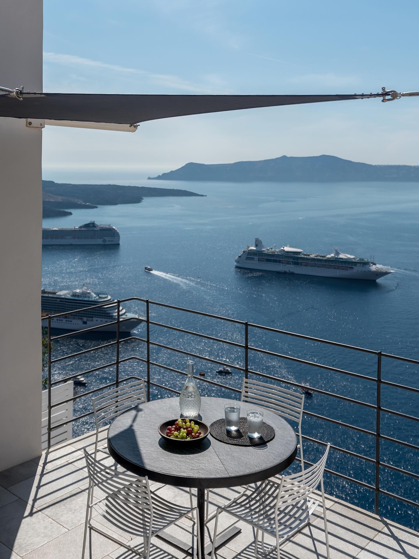 PORTO FIRA SUITES