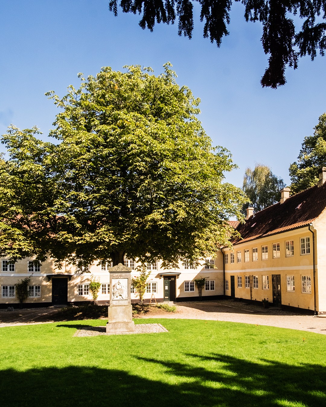 BAKKEHUSET
