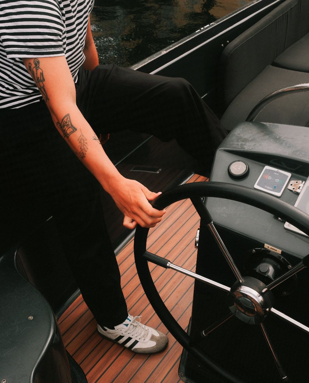 HEY CAPTAIN
