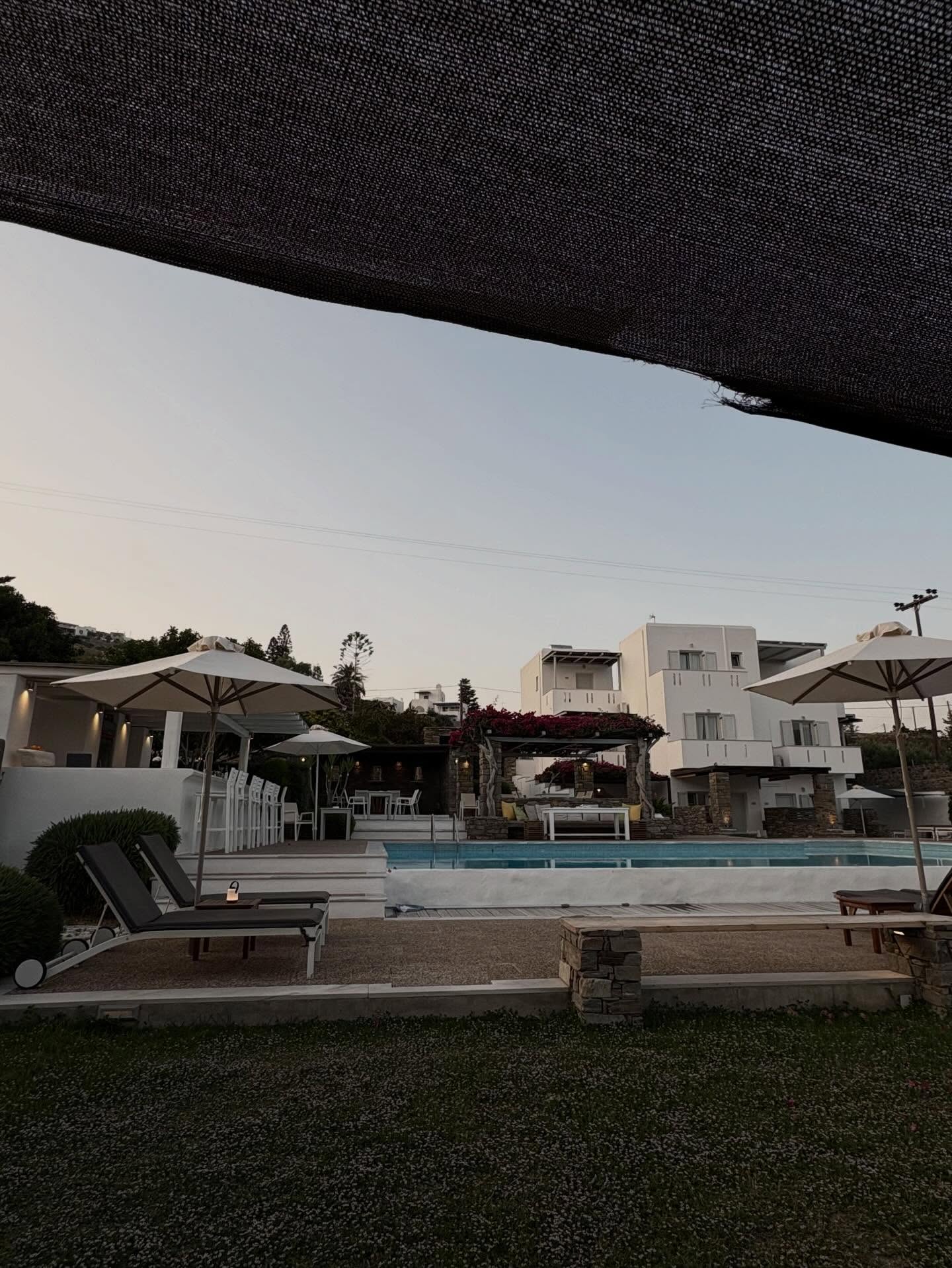 Roses Beach