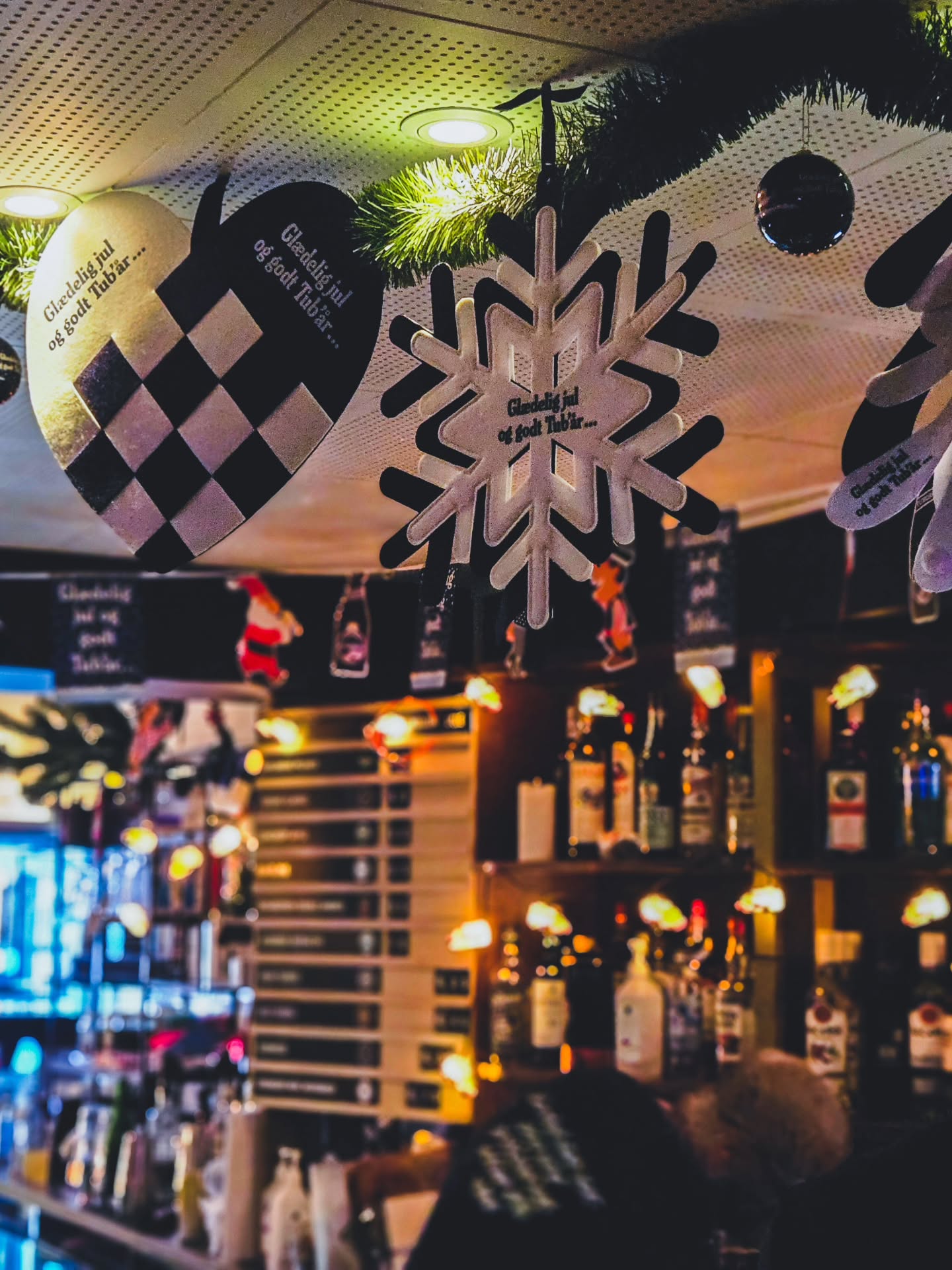 PETANQUE BAR & SHUFFLEBOARD