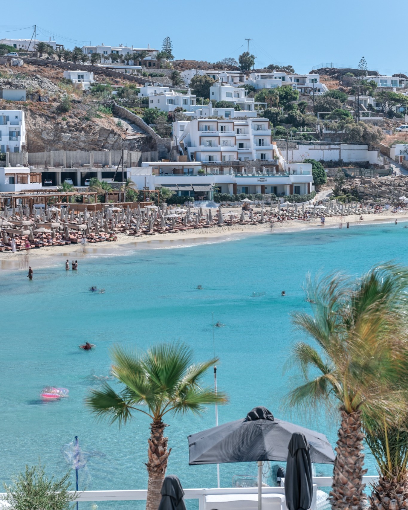 PETINOS BEACH