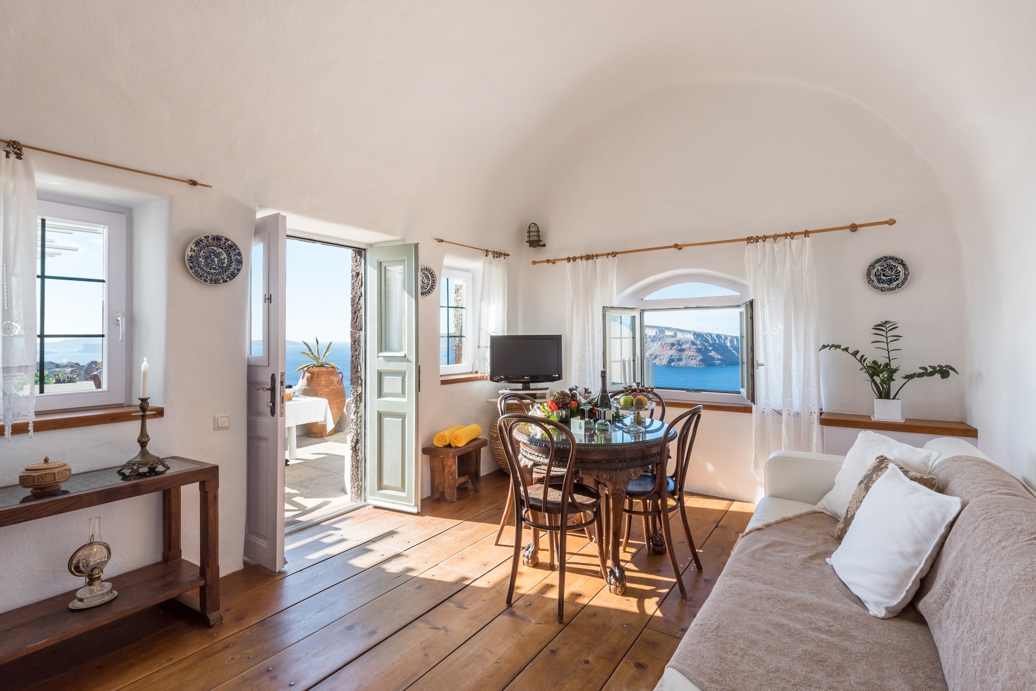 FANARI VILLAS