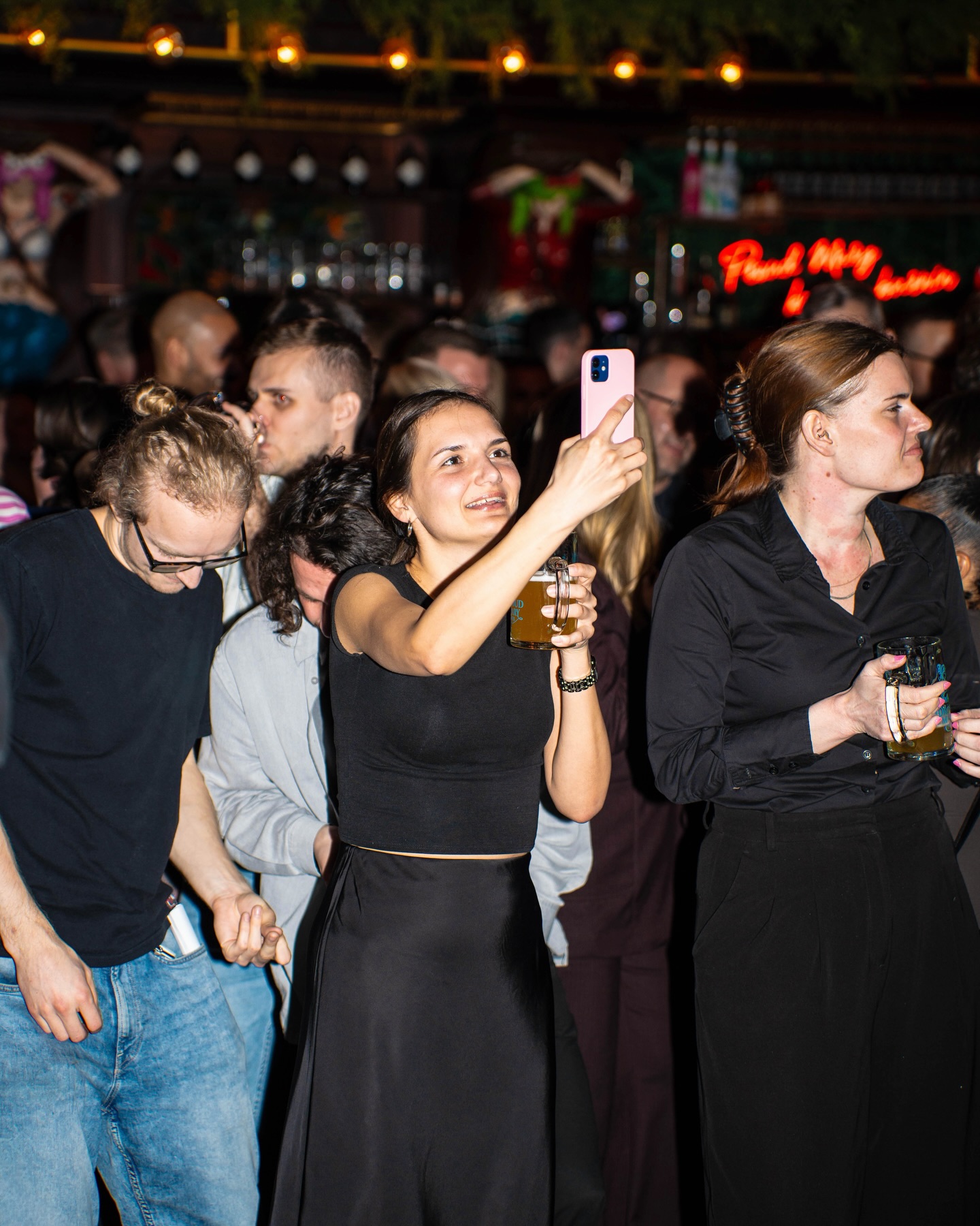 PROUD MARY PUB