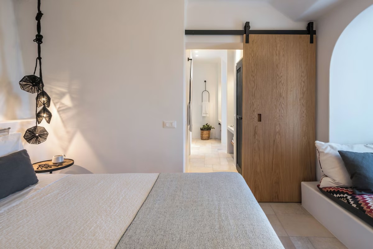 PORTO FIRA SUITES