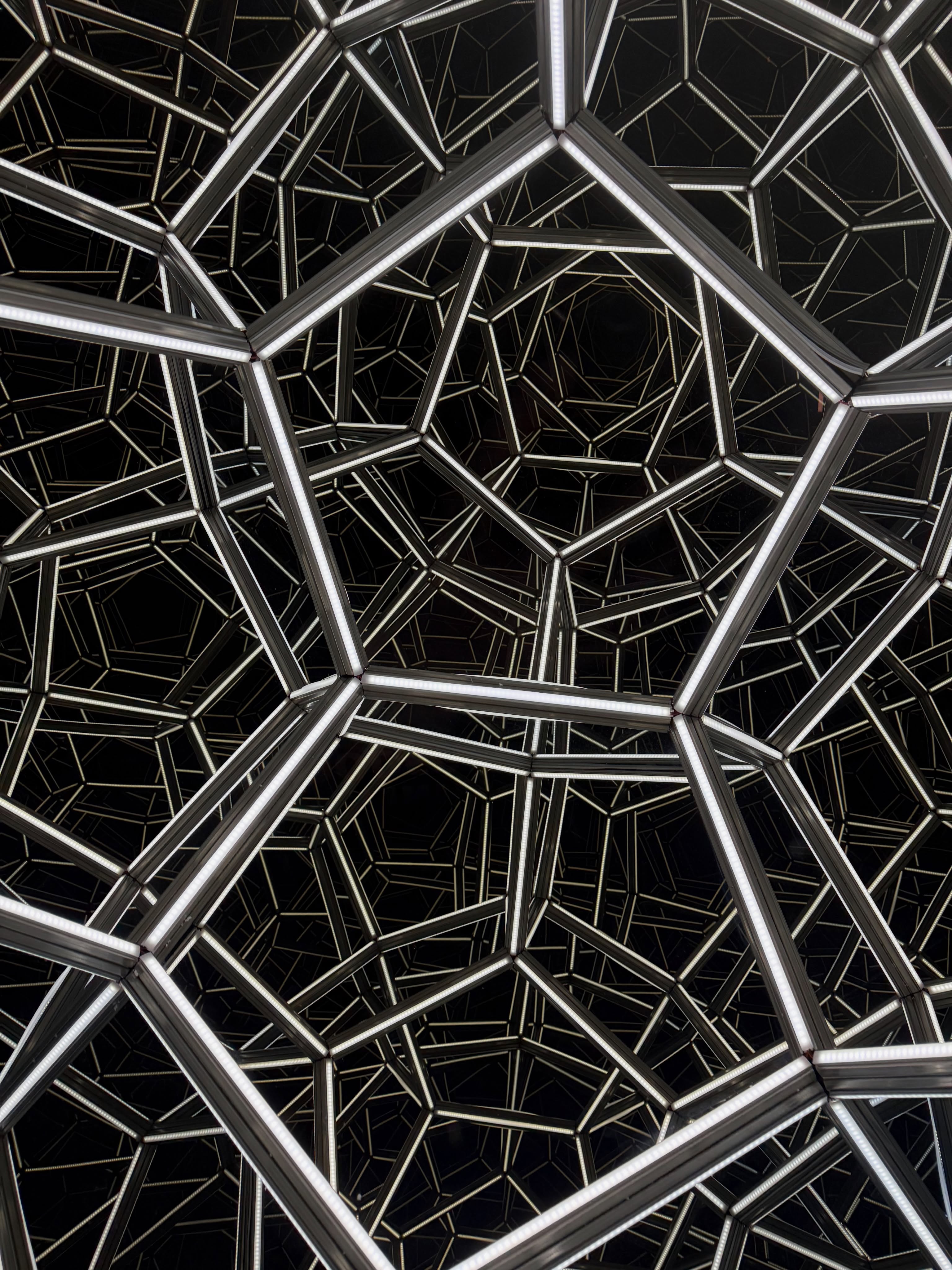 MUSEUM OF ILLUSIONS