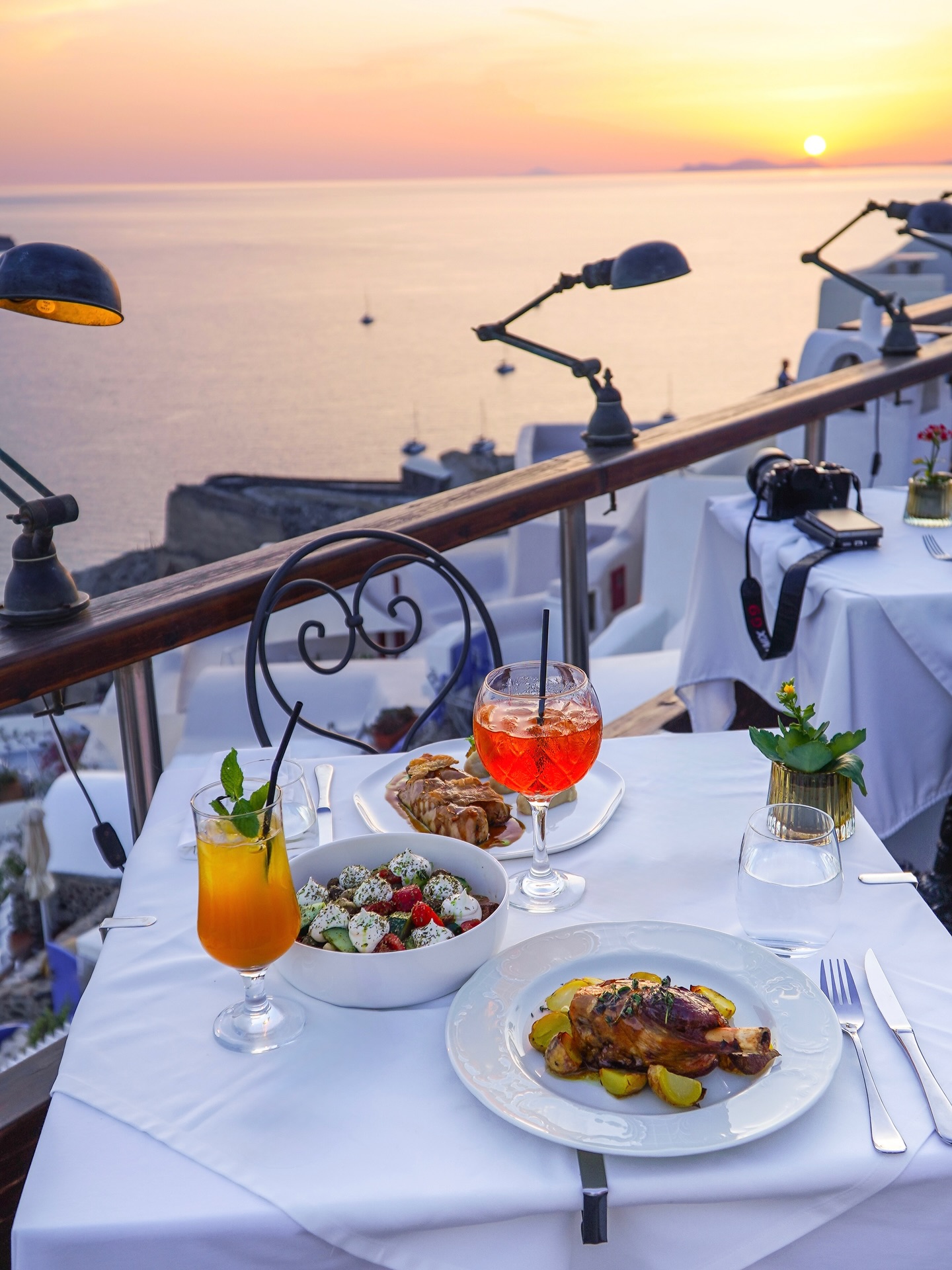 FANARI in Oia