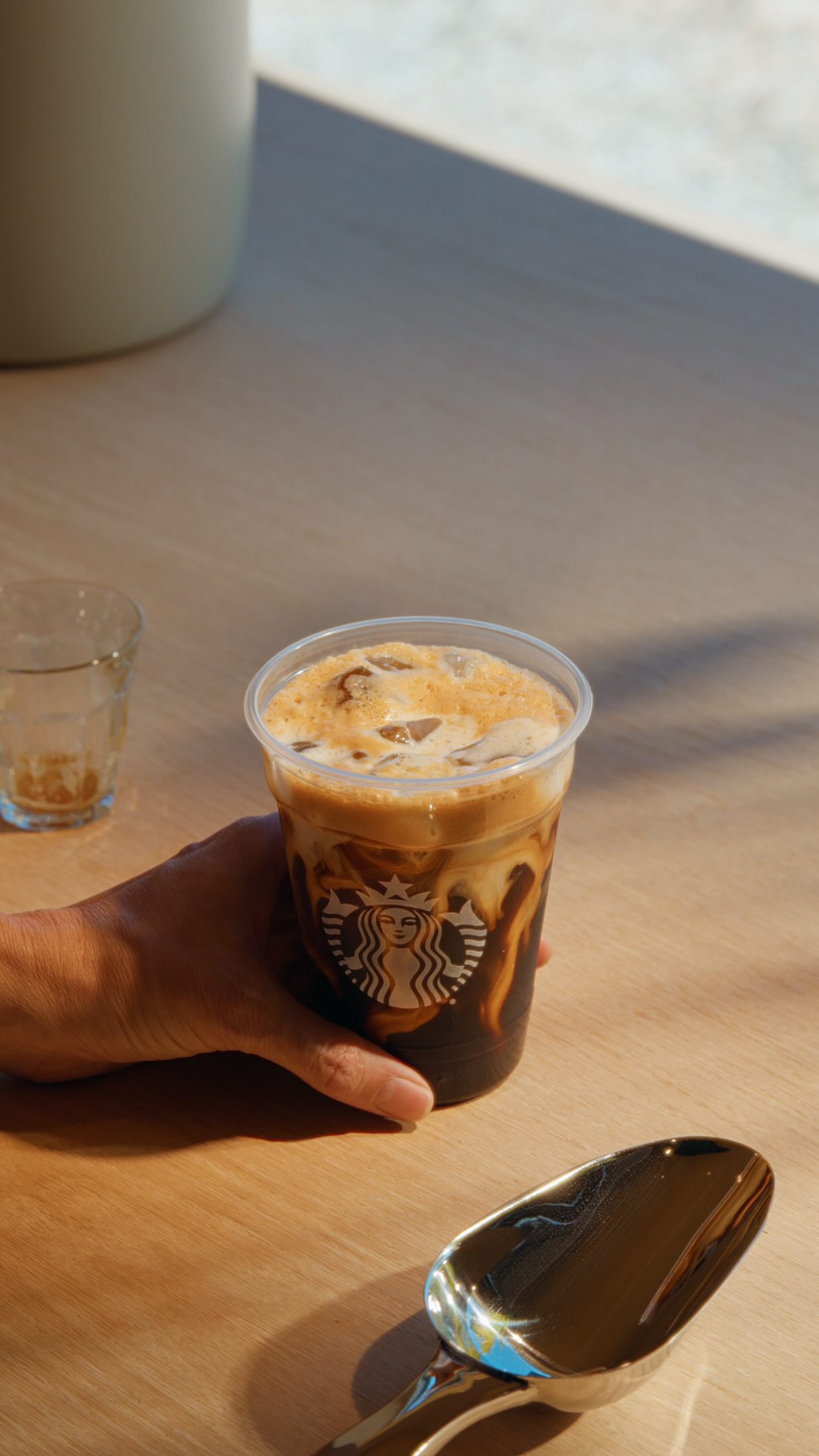 STARBUCKS