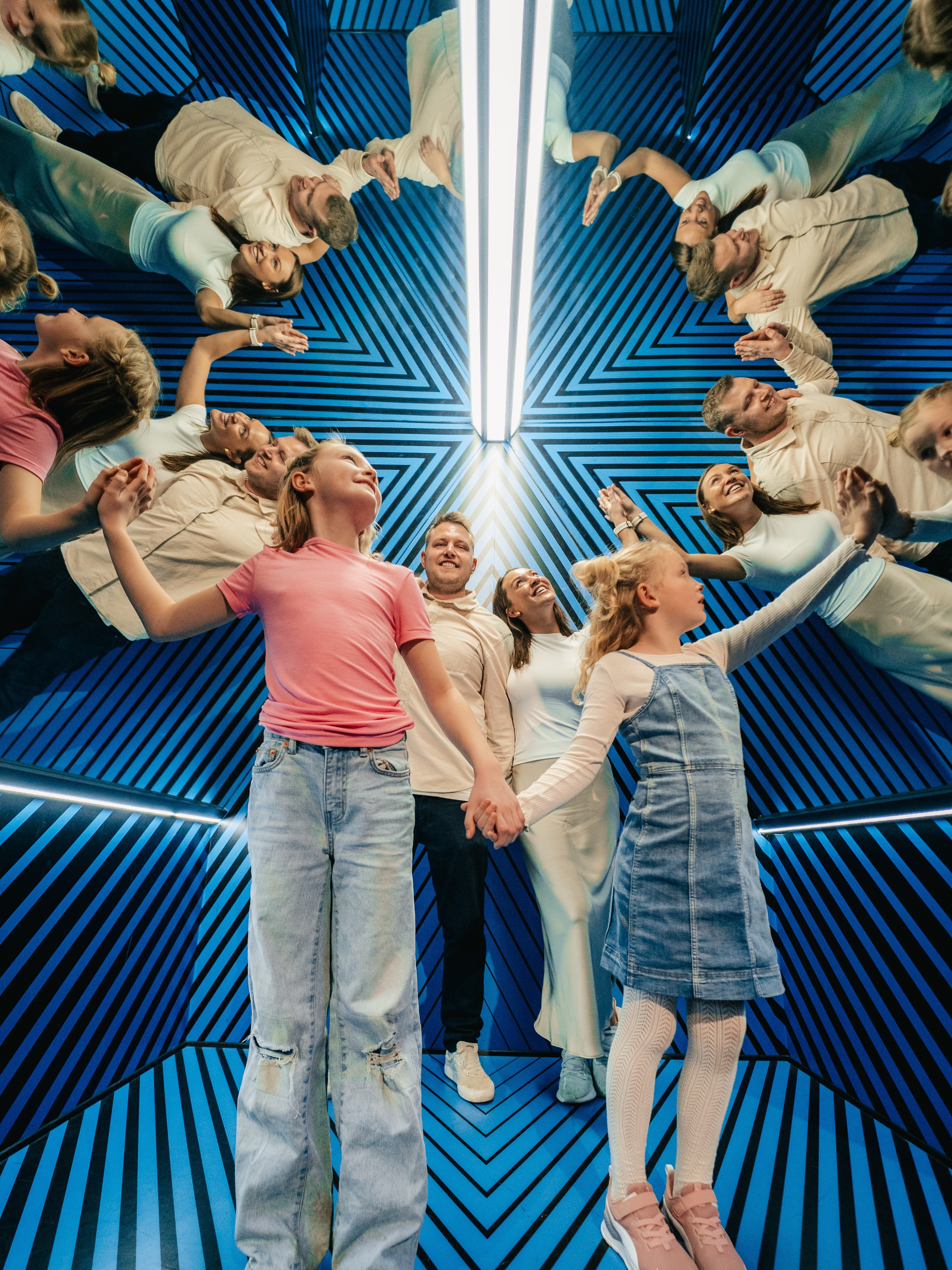 MUSEUM OF ILLUSIONS