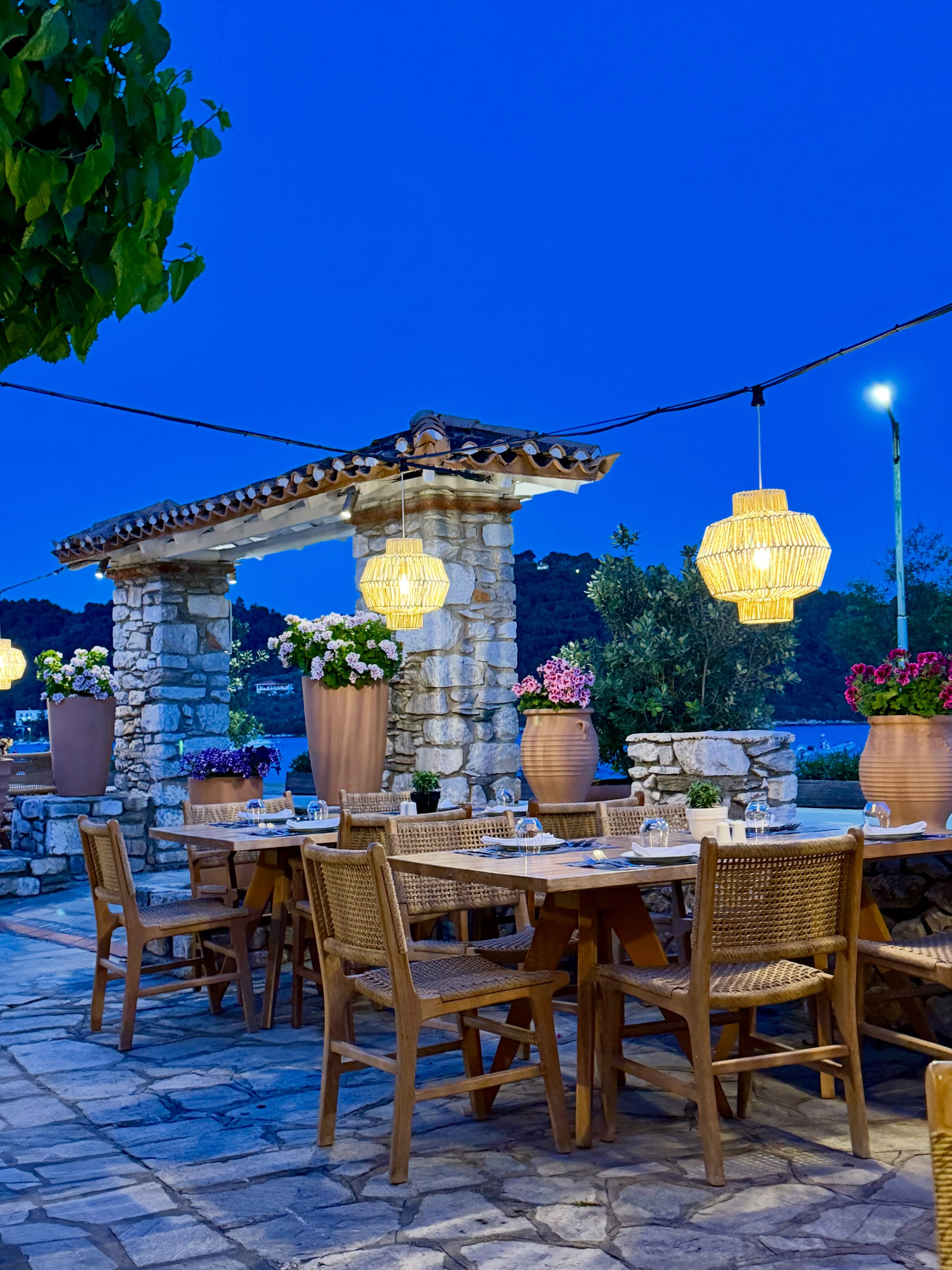 ALKYON HOTEL
