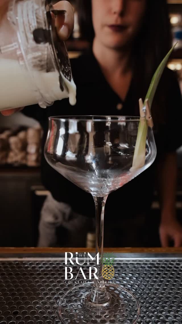 RUM BAR