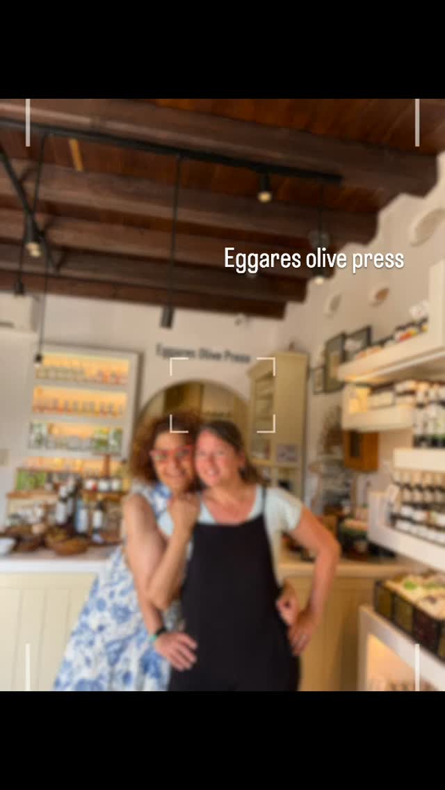 EGGARES OLIVE PRESS