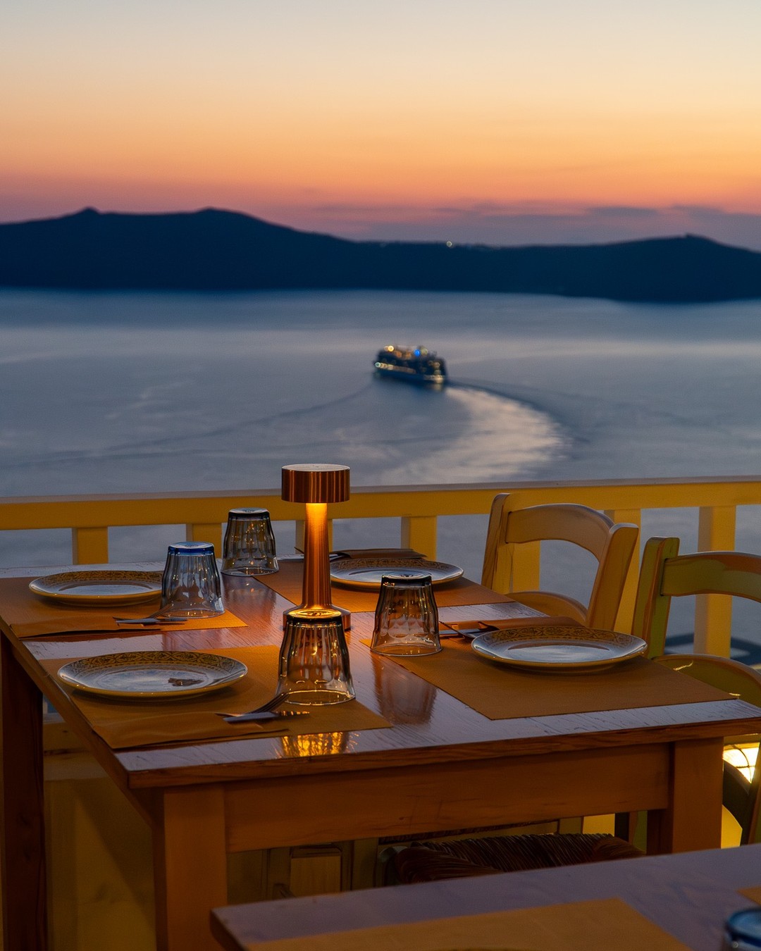 SANTORINIA