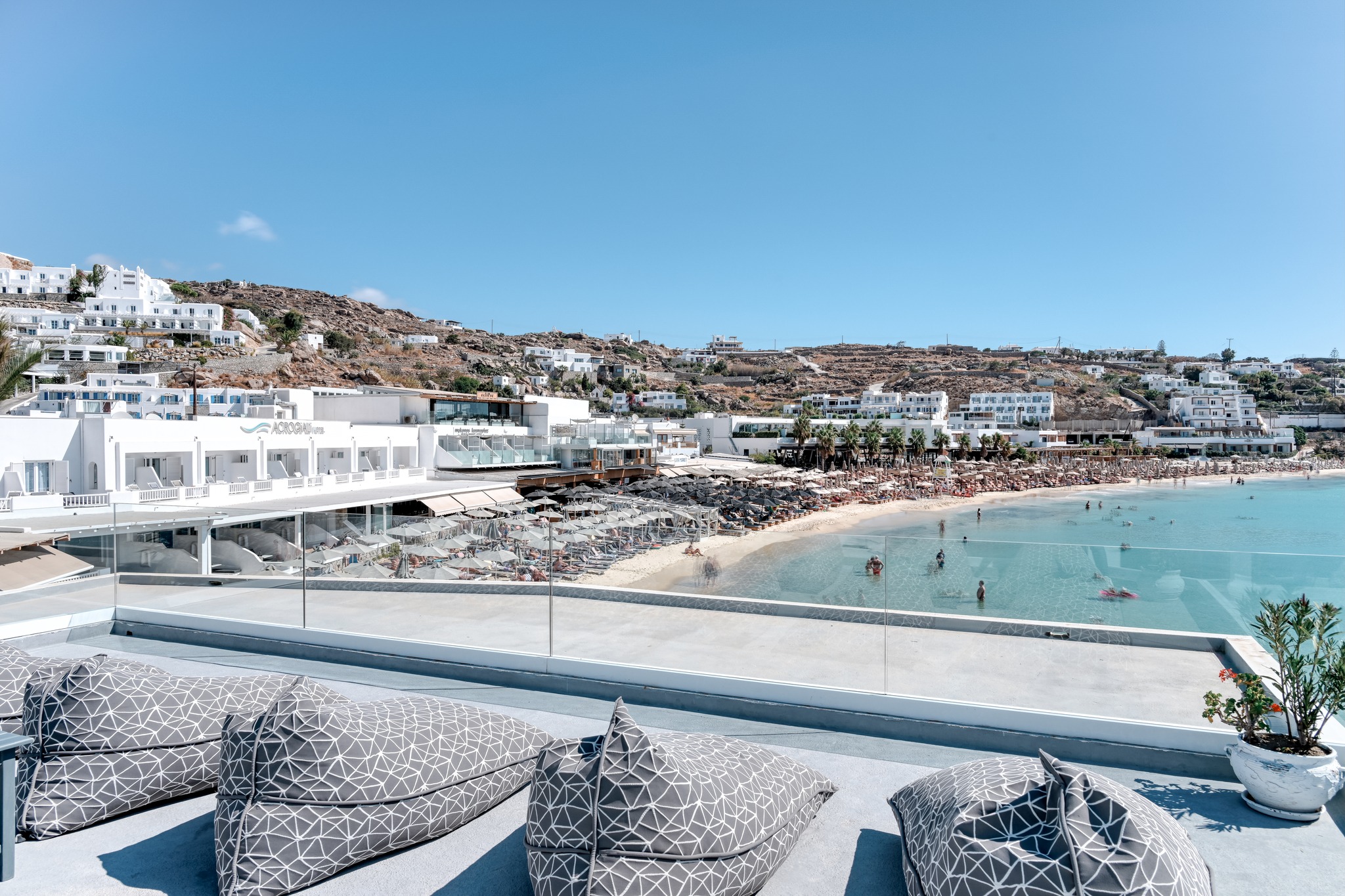 PETINOS BEACH