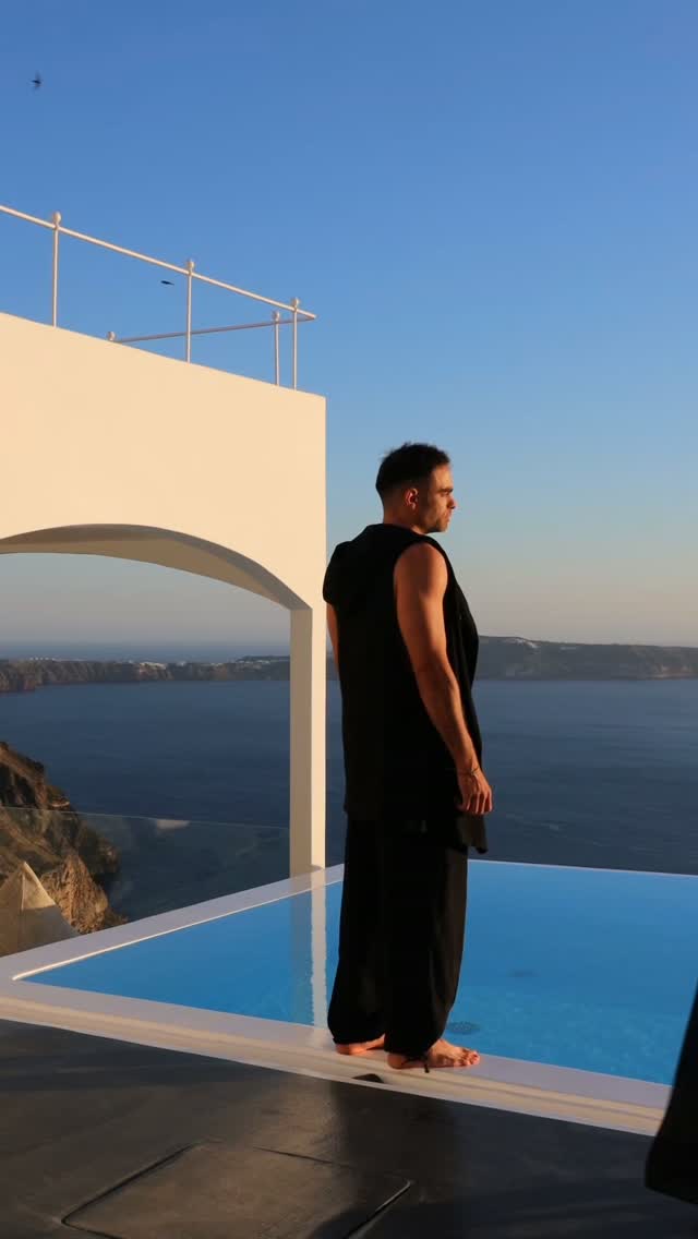 COSMOPOLITAN SUITES
