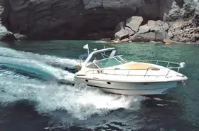 Alex Boat Rental: Sail Through Santorini’s Wonders