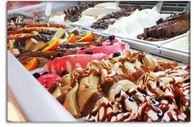 Barbaris Patisserie: A Sweet Tradition in Paros