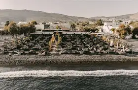Seaside Restaurant: A Culinary Haven in Santorini