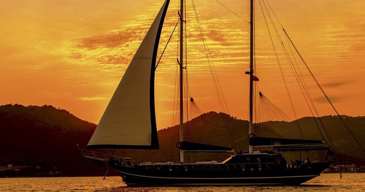 AZUL CRUISES