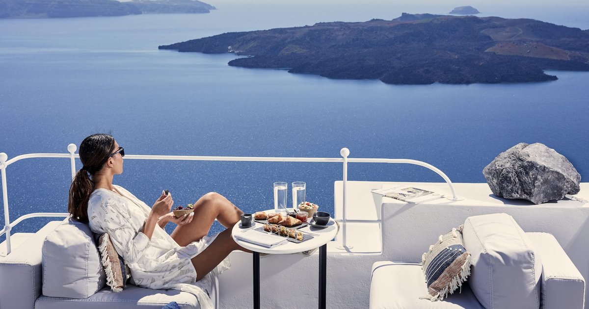 COSMOPOLITAN SUITES