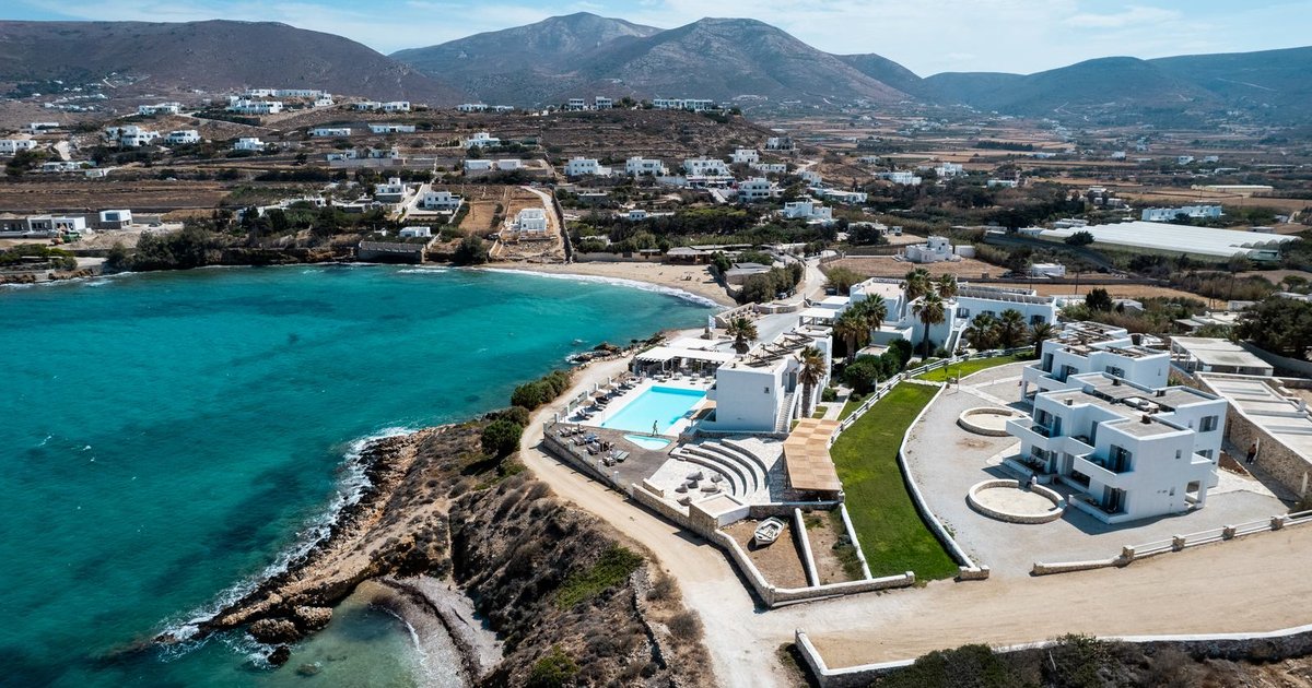 Paros Bay Hotel: Your Seaside Sanctuary on Paros Island