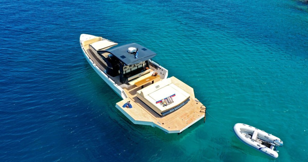 EXCELLENT YACHTING
