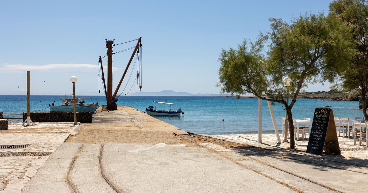 Moutsouna Beach