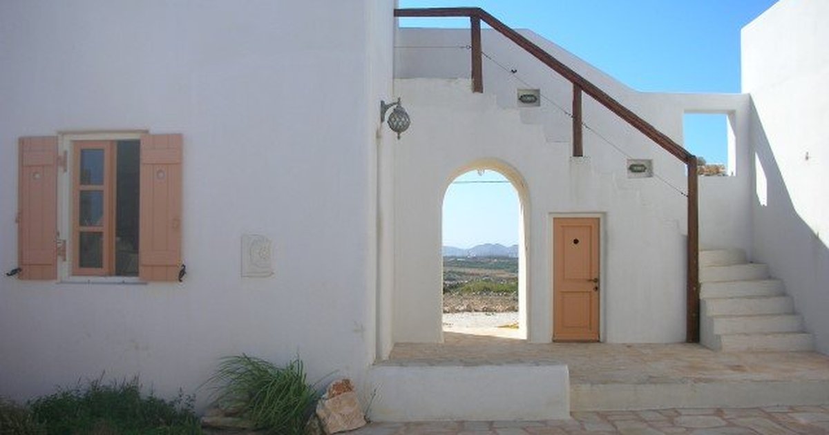 Tao’s Thai Restaurant: A Culinary Haven in Paros