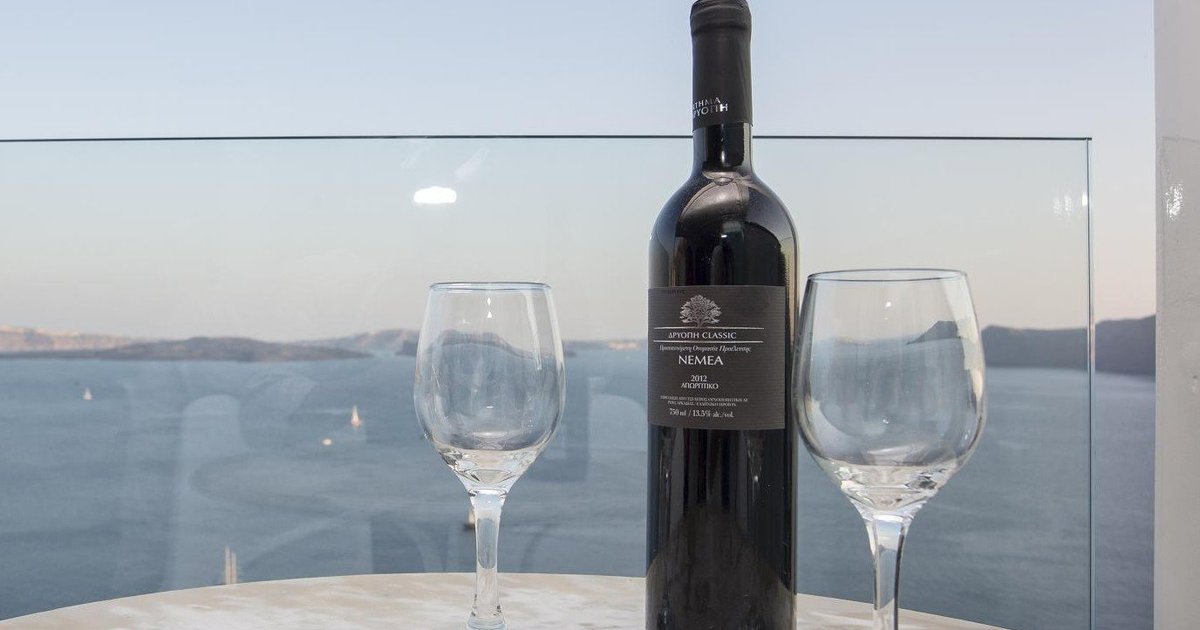Skiza: A Delightful Dining Experience in Oia, Santorini