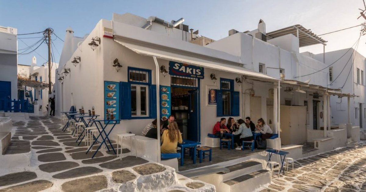 SAKIS GRILL HOUSE
